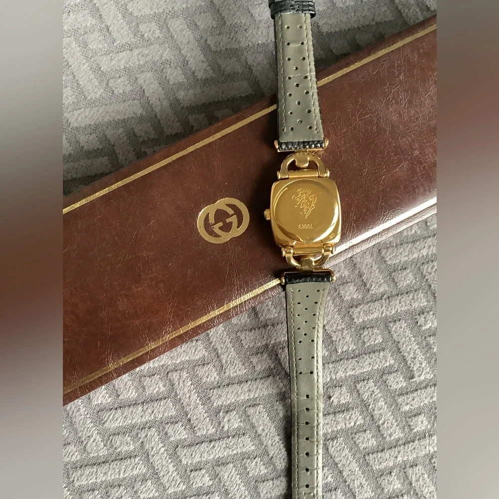Authentic GUCCI ladies watch 🌹 DRESSY🔥 - Picture 9 of 12